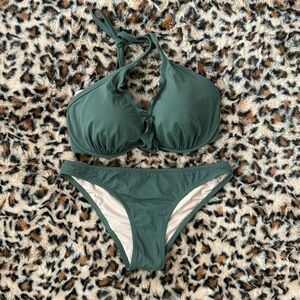 Victoria’s Secret wire top bikini